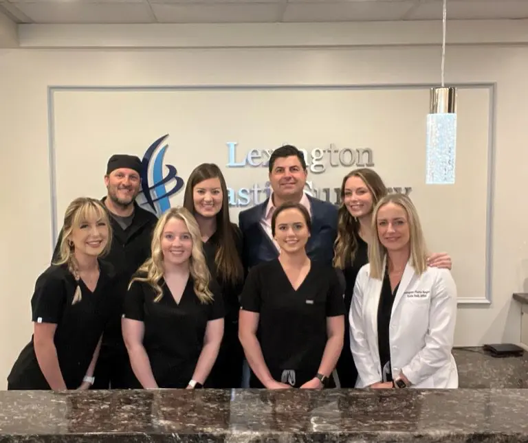 plastic surgeon team plastic surgeon team