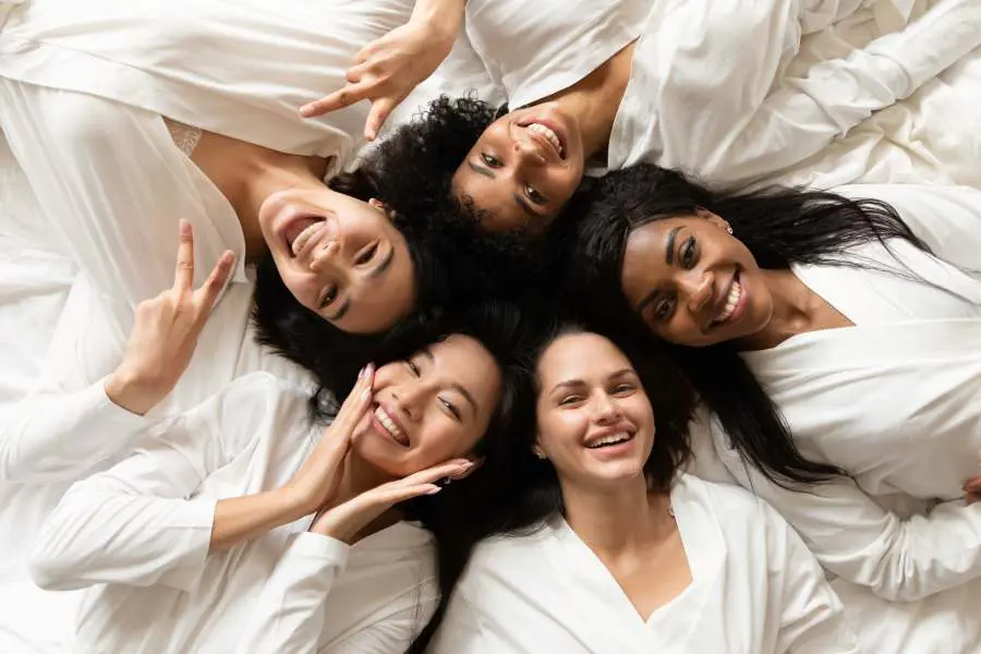 Women with Healthy Skin Women with Healthy Skin