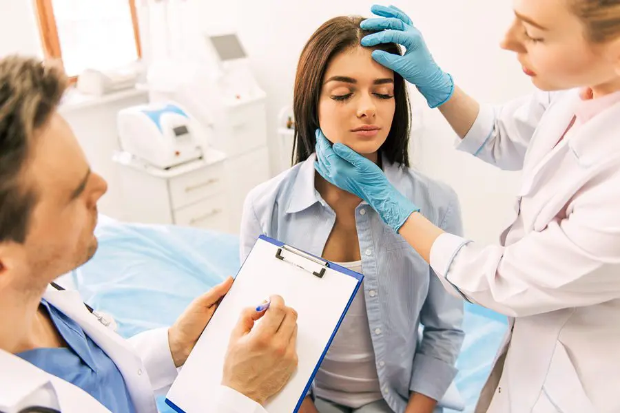 Factors That Contribute to the Popularity of Plastic Surgery Factors That Contribute to the Popularity of Plastic Surgery